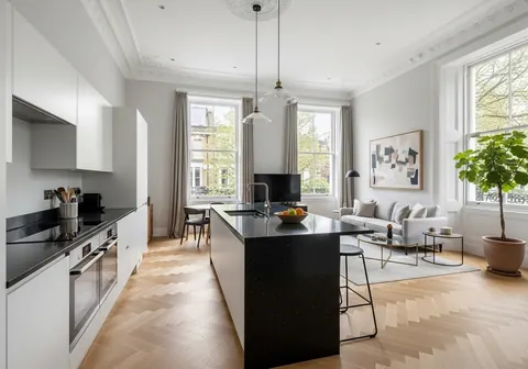 New 3 Bedroom Apartment with Garden